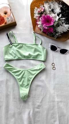 BIKINI HAWÁI APPLE en internet