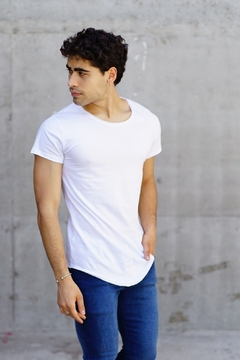 Remera Long Fit White