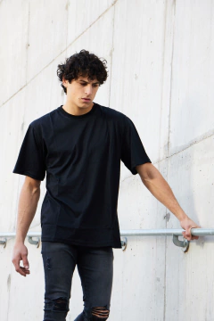 Remera Oversize Black