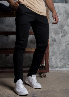 Pantalón Chino Black