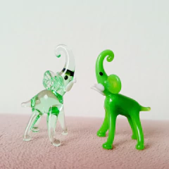 ELEFANTE PEQUEÑO DE VIDRIO