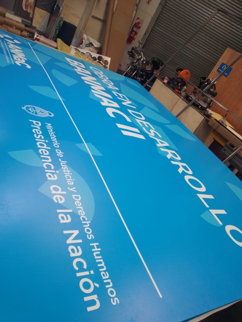 Impresion UV en Lona al Gremio