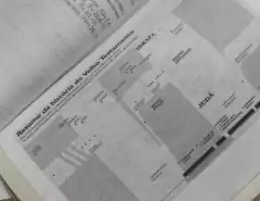 Imagem do Biblia sagrada com ajudas adicionais capa dura media - ele vive