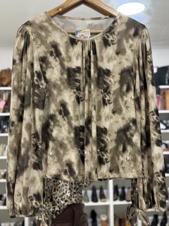 Blusa Brisa en internet