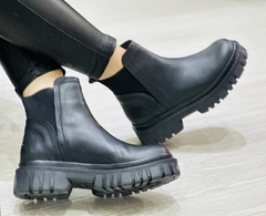 BORCEGO BLACK en internet