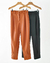 Calça Modelo Cenoura em Couro