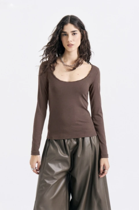 Remera Clipper Chocolate St. Marie