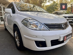 Nissan Tiida Visia 1.8 5p en internet