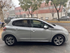 Peugeot 208 Feline Pack Cuir 1.6 - tienda online