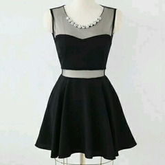 Vestido Preto cize na internet