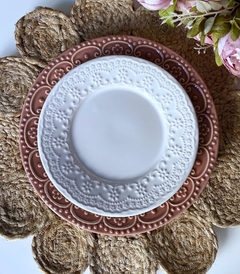 Plato playo Puntilla rosa pimienta x 6 - comprar online