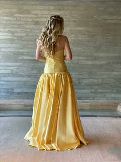 LOCAÇÃO - vestido amarelo cintura baixa - Brilliê