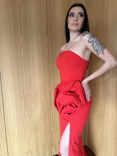 LOCAÇÃO Vestido Vermelho Tomara que Caia Flor Quadril na internet