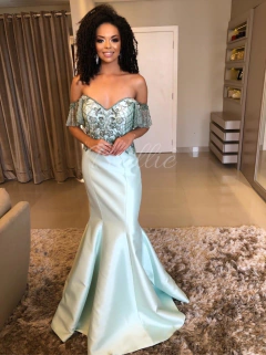 LOCAÇÃO Vestido Verde Menta Sereia e Corset Bordado