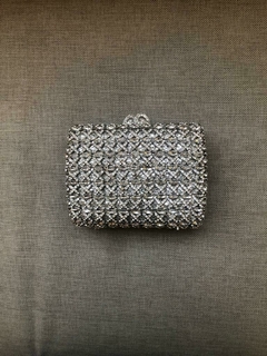 LOCAÇÃO Clutch Prata Pedraria na internet