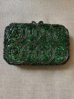 LOCAÇÃO Clutch Verde Pedraria na internet