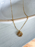 Collar ojo protector dorado