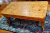 Mesa de Centro no Estilo Biedermeier em Rádica de Imbuia - loja online