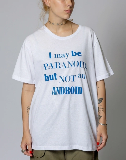 Remera Paranoid