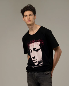 Remera Tenebrism en internet
