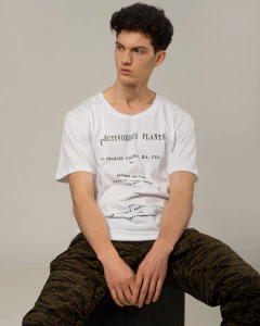 Remera Darwin Blanca en internet