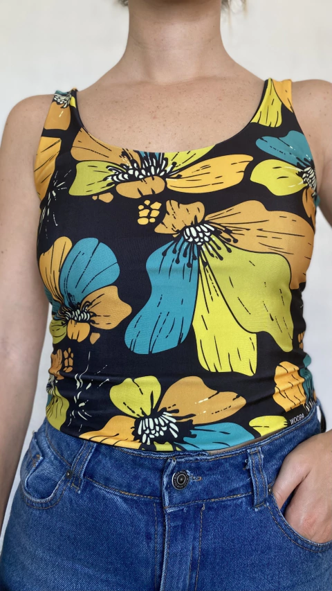 Guaria Verde - Musculosa Escote Abierto