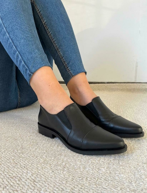 ART. 120 CUERO NEGRO - comprar online