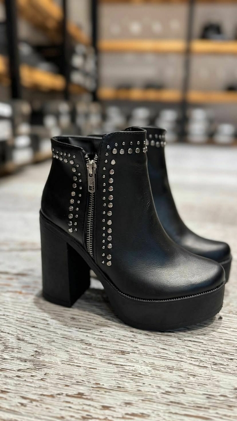 ART. 717 CUERO NEGRO