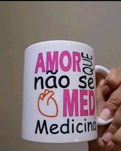 Caneca médica personalizada na internet