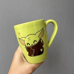 BABY YODA - línea verde - comprar online