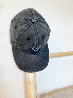 GORRA CORAZÓN - comprar online
