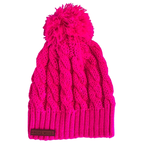 Gorro Basic con pompón FUCSIA FLUOR