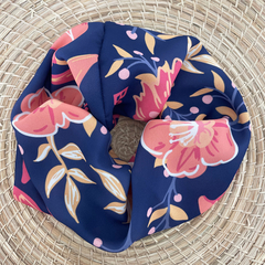 SCRUNCHIE XL FLOR AZUL - comprar online