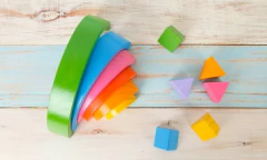 Arcoiris Mediano Montessori - Chanchitos Pochocleros