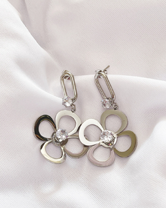 Brinco Flor pendente Aço Inox