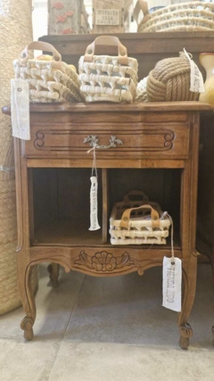 Mesas de luz provenzal - Tienda Nido