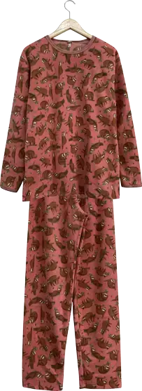 Pijama feminino longo da Microsoft com estampa de preguiça em fundo rosa.