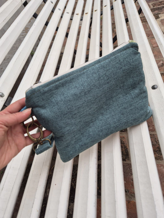 Cartera de mano- Modelo Bruma - Diseño Hortensia — imagen 4