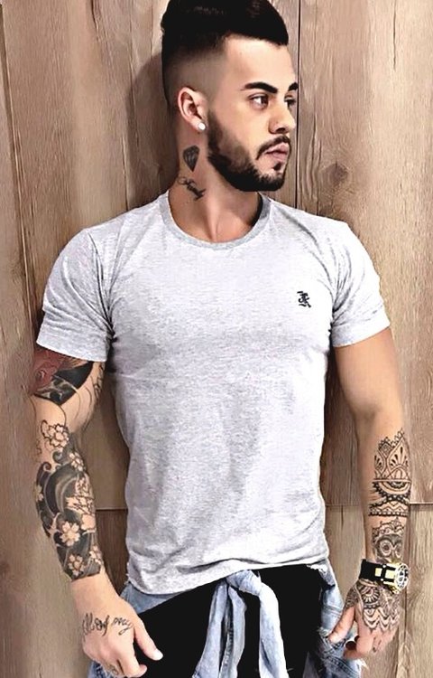 Camiseta bordada - TS01