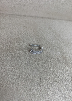 Falso piercing prata 925 com zircônias na internet