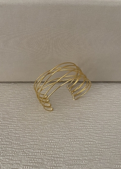 Bracelete dourado aberto - comprar online