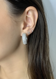 Argola prata com zircônias