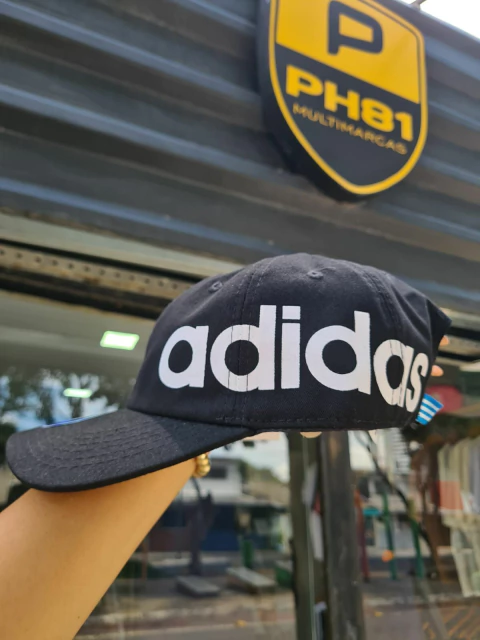 Boné Adidas Lateral