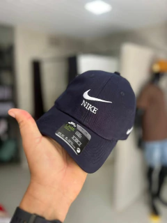 Boné Nike com Facão - comprar online