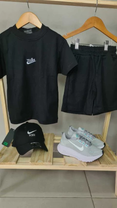 Conjunto Oversized Nike Bordado - comprar online