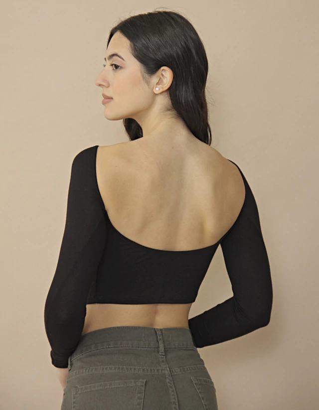 Remera Ruan sin espalda Onyx Jeans