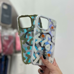 Funda Katte con magsafe iPhone 15 Pro Max en internet