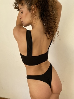 Top venus print sin broches en internet