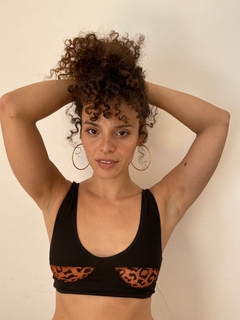 Top venus print sin broches