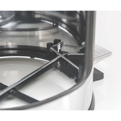 Lixeira com pedal de 12 L em aço inox polido, com balde interno removível e tampa com sistema Stay Open.